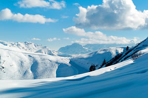 Obereggen offers snow fun for all ages and skill levels. Whether you're an experienced skier or hitting the slopes for the first time, here you'll find the perfect conditions for an unforgettable winter vacation.